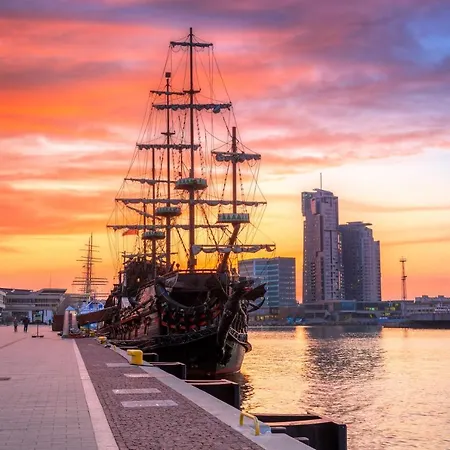 Roxy Q4apartments Апартаменты