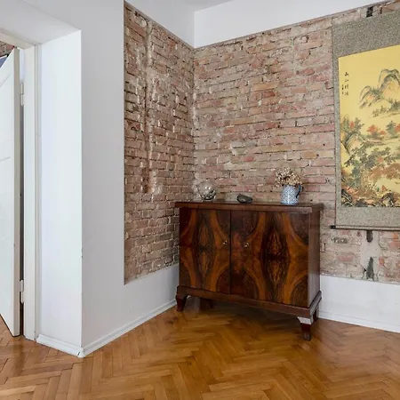Roxy Q4apartments * גדינייה